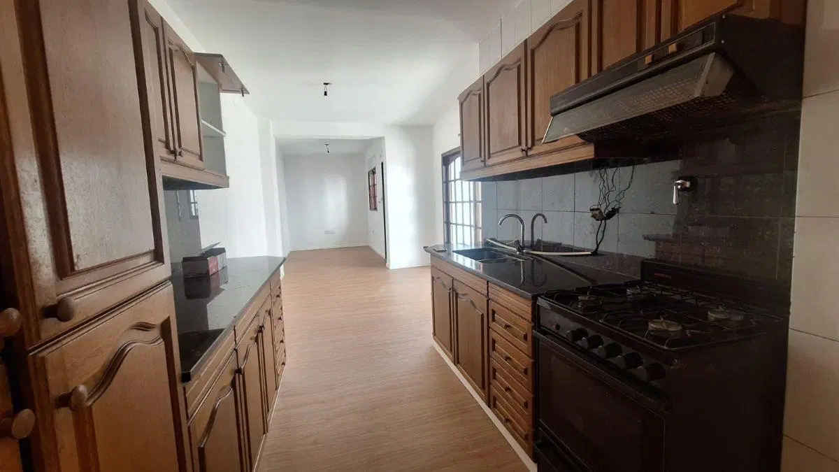 CHALET TOTALMENTE RENOVADO MARINERO ROJAS-CIUDAD JARDIN 2