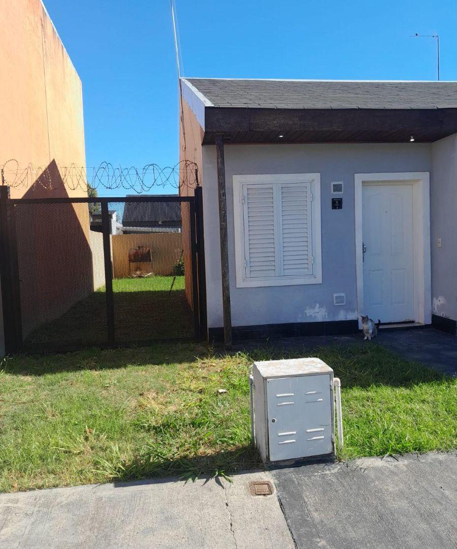 Foto de ALQUILER CASA TRES AMBIENTES ALTOS PODESTA, imagen 1