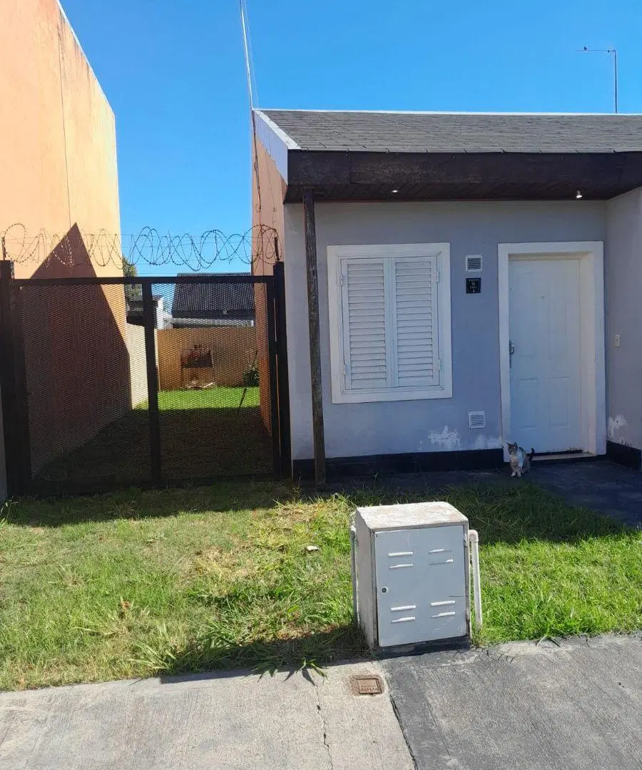 ALQUILER CASA TRES AMBIENTES ALTOS PODESTA 1