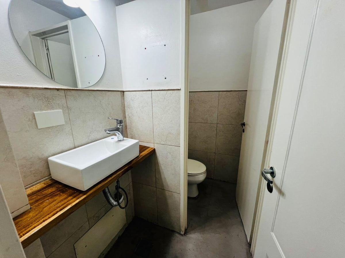 Foto de ALQUILER LOCAL COMERCIAL CON COCHERA – VILLA BOSCH, imagen 4
