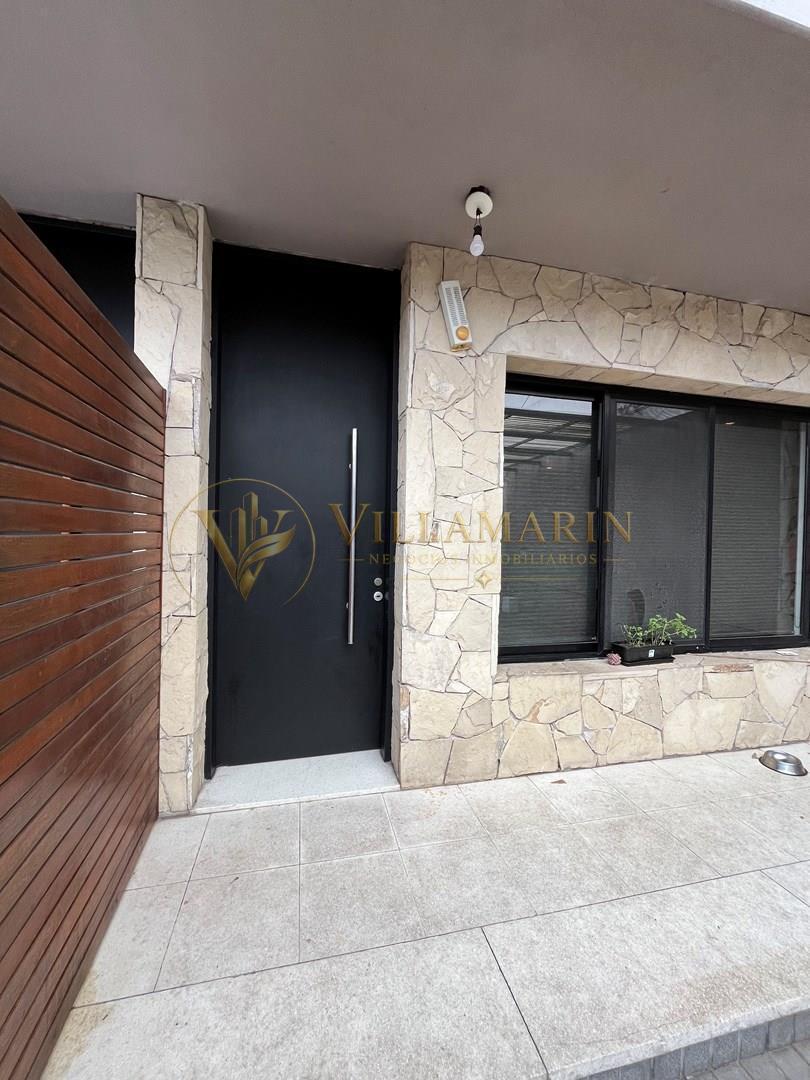 Casa Dúplex en Venta en Morón, G.B.A. Zona Oeste, Argentina