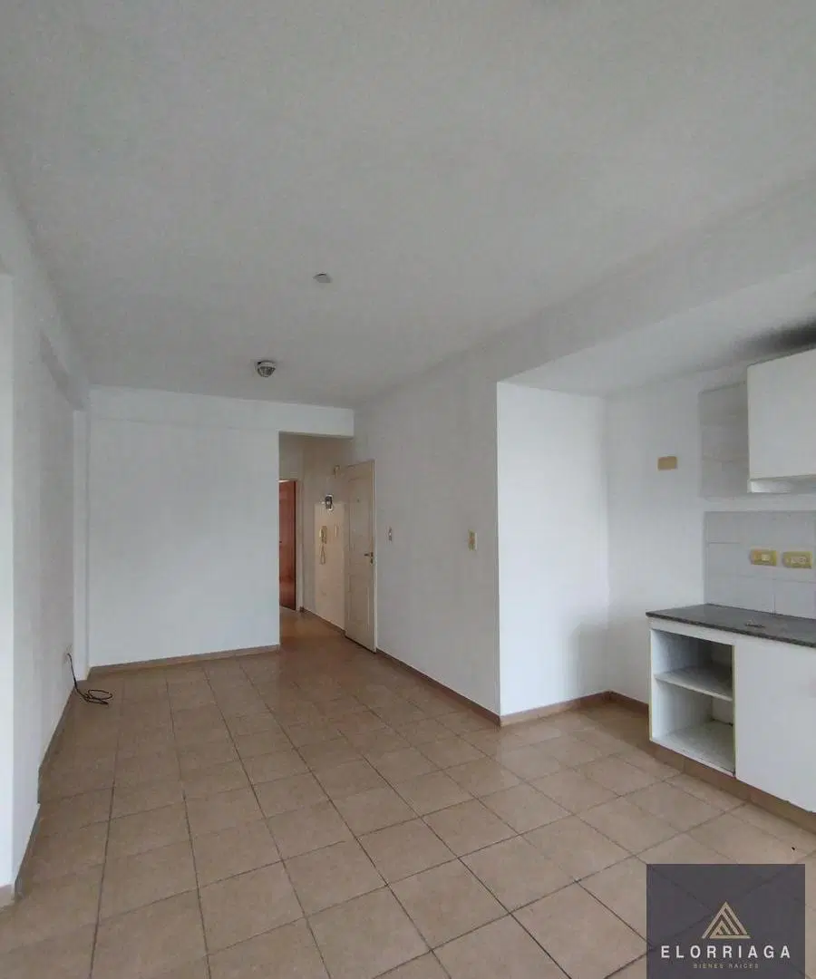 ALQUILER de DEPARTAMENTO en LA PLATA 1 dormitorio con balcon. 2