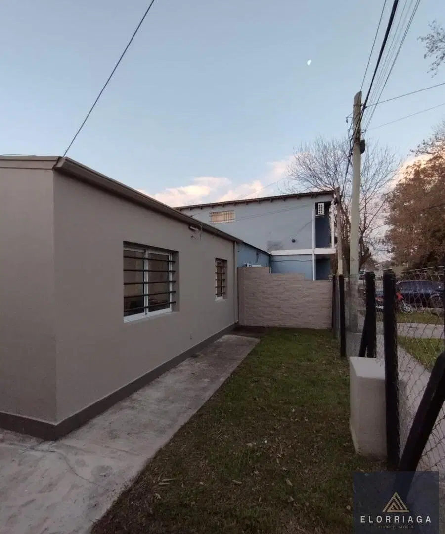 VENTA de CASA 2 dormitorios en BRANDSEN Bº los pinos 2
