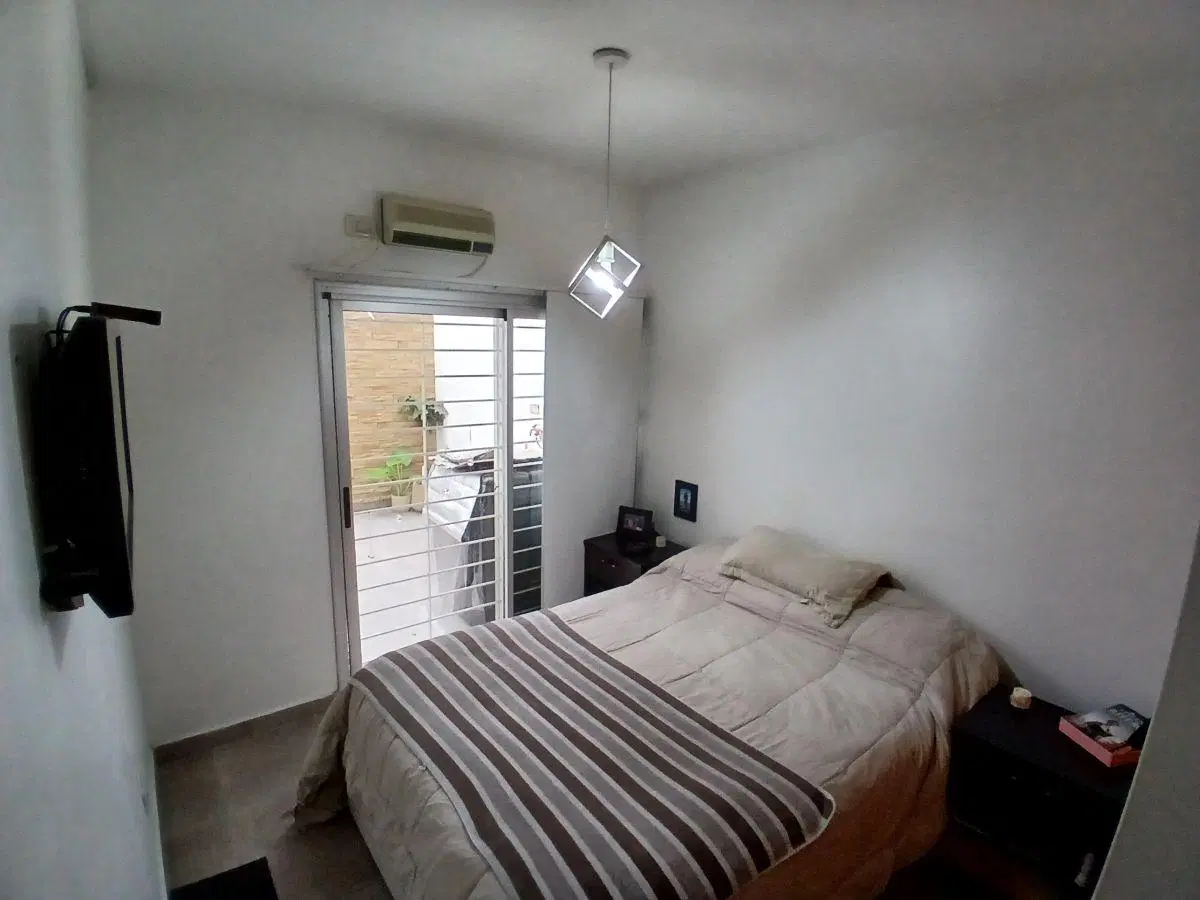 2 ambientes impecable en Villa Pueyrredón con 2 cocheras para motos. 1