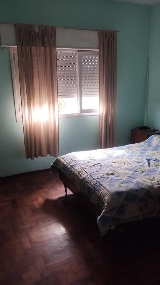 Foto de Casa tipo Americana 4 ambientes, lote 10x50 a tres cuadras del centtro, imagen 2
