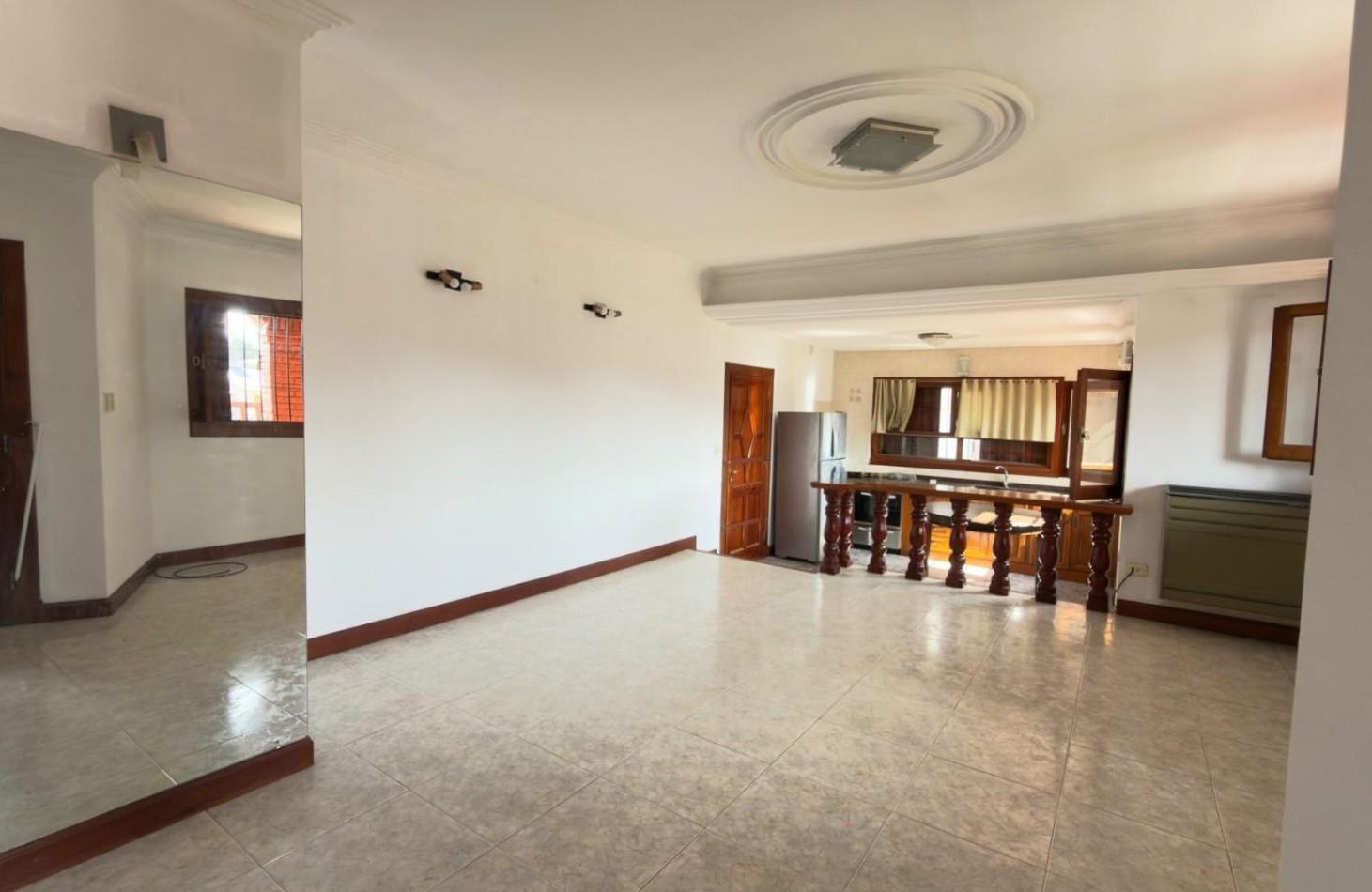 Foto de Casa 3 Ambientes en Venta en Lopez de Gomara - 2 Dormitorios, 2, imagen 2