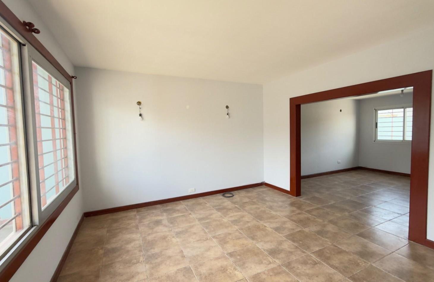 Foto de Casa 4 Ambientes en Venta en Lopez de Gomara - 3 Dormitorios, 2, imagen 1