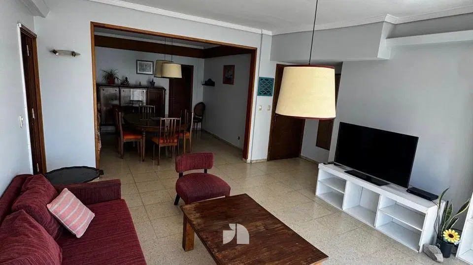Departamento 4 Ambientes, en alquiler, c/ escritorio y cochera. Zona Torreón 3