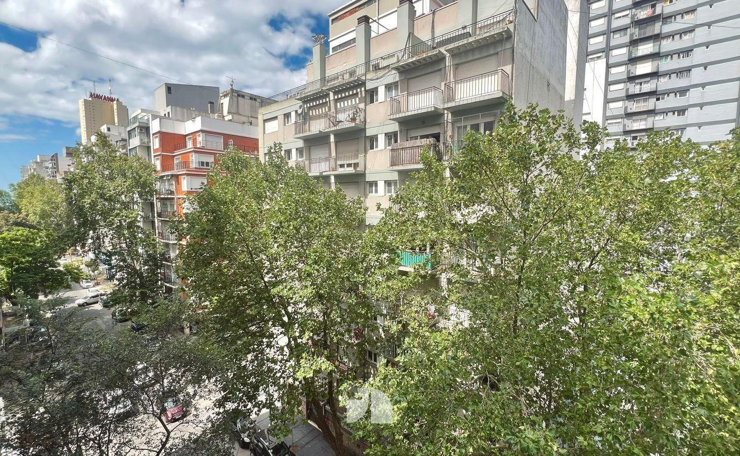Foto de Departamento 2 Ambientes Reciclado con Balcón al Frente. Zona Guemes., imagen 4