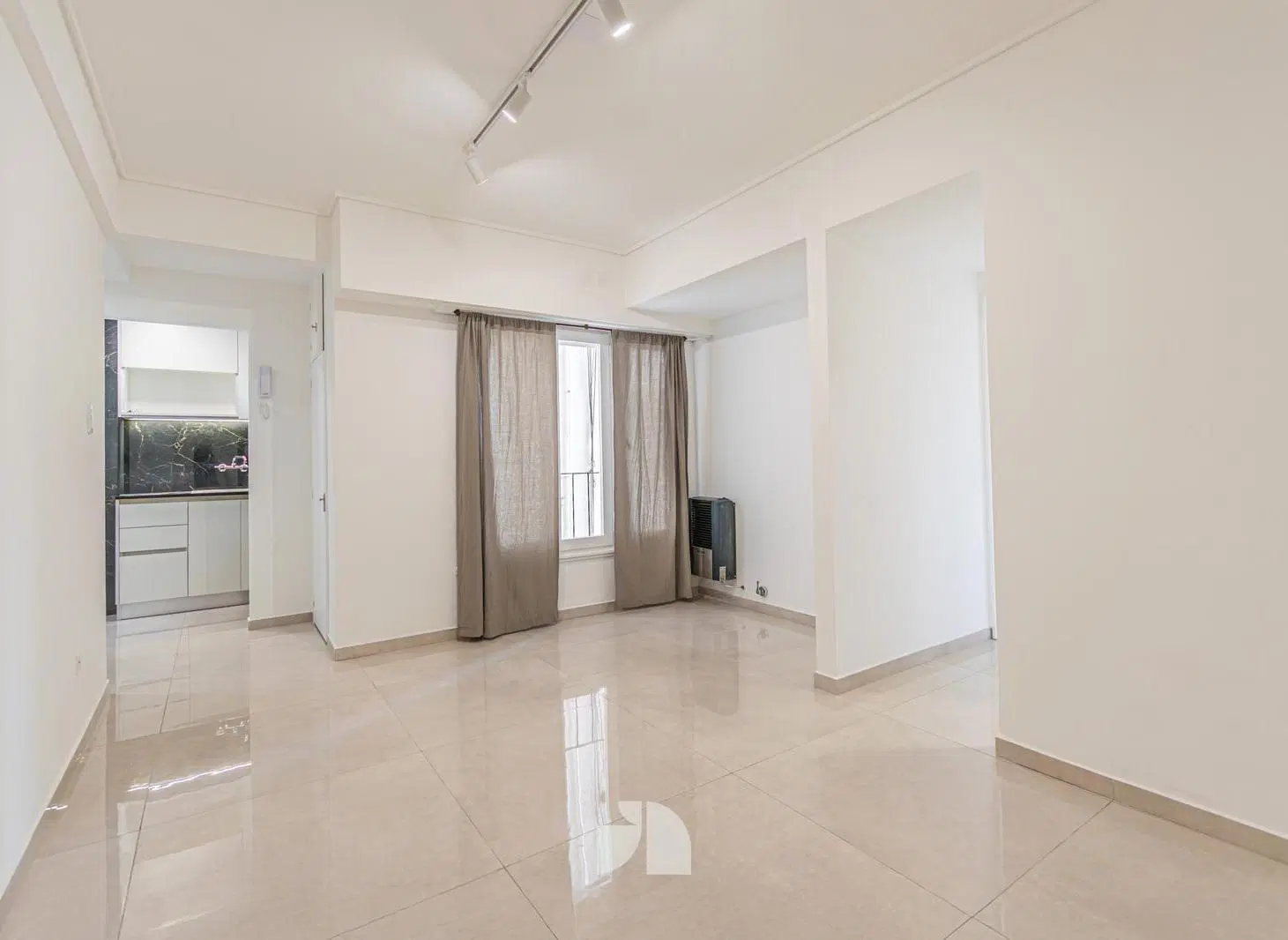 Departamento 2 Ambientes reciclado. Zona Guemes. 1