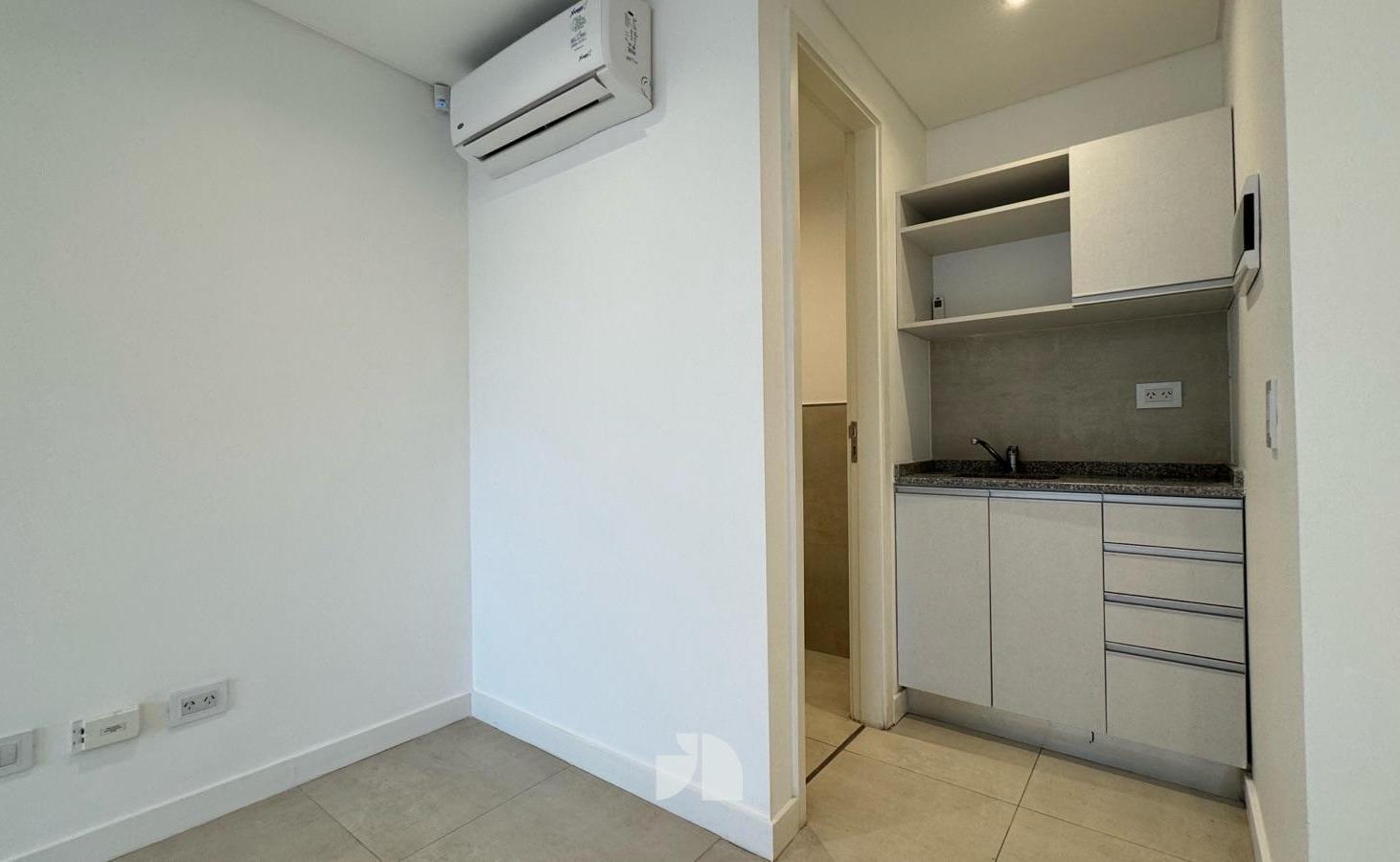Foto de Oficina con balcón en Alquiler, CON MES DE GRACIA. Zona Juan B Justo., imagen 4