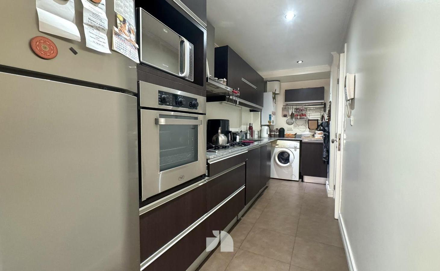 Foto de Departamento 3 Ambientes con Cochera. Zona Plaza Mitre., imagen 3