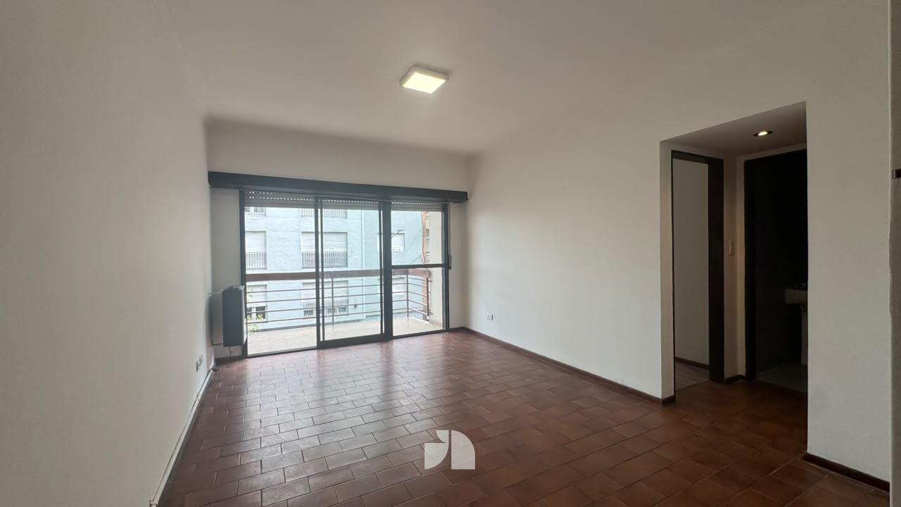 Foto de Departamento 2 Ambientes en Alquiler, zona La Perla., imagen 3