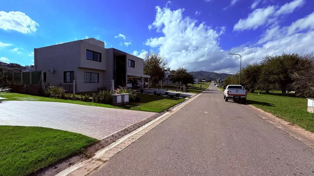 Terreno en venta en La Arbolada cordoba malagueño villa carlos paz 4