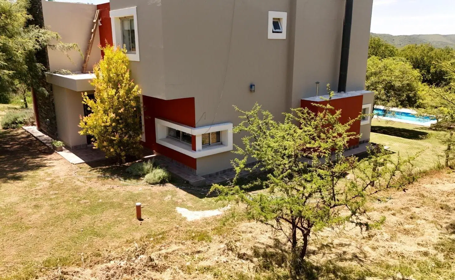 Casa en alquiler anual en villa carlos paz de categoría 3 dormitorios 3 baños Tierra Alta 4