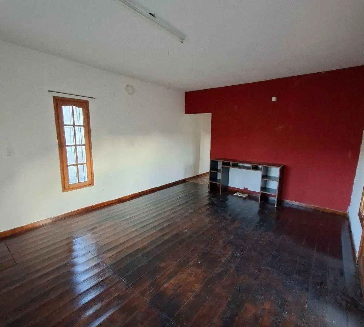 CASA 2 DORMITORIOS EN ALQUILER – VILLA CAEIRO – PATIO Y COCHERA 4