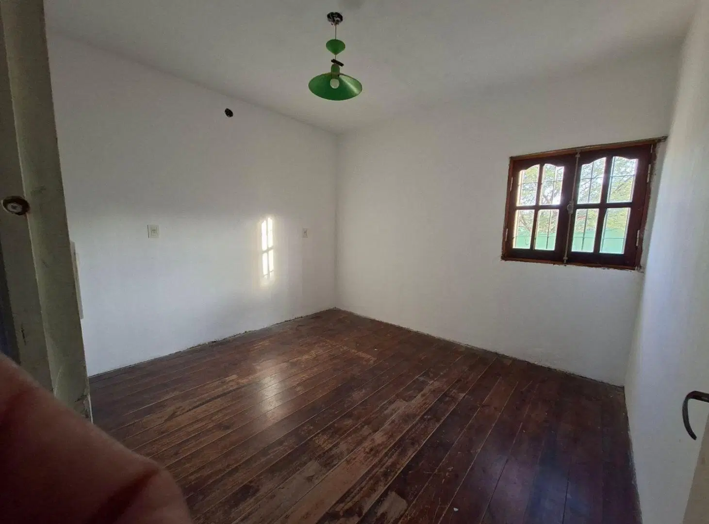 CASA 2 DORMITORIOS EN ALQUILER – VILLA CAEIRO – PATIO Y COCHERA 5