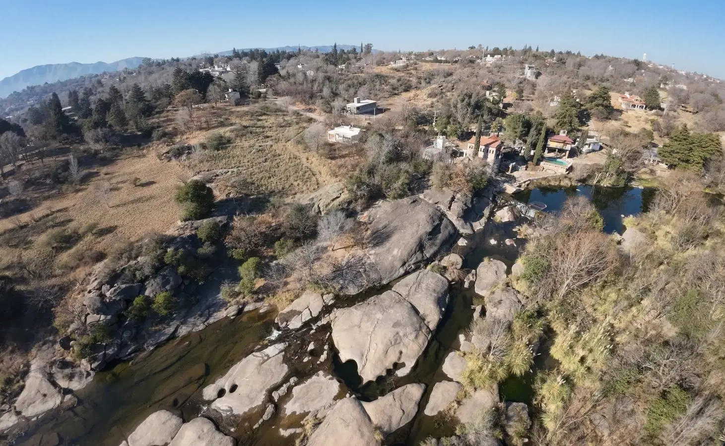 Venta MacroLote en Villa Parque Síquiman 2.438 m² coalnn Bajada al Río Zona Beario La Olla 3