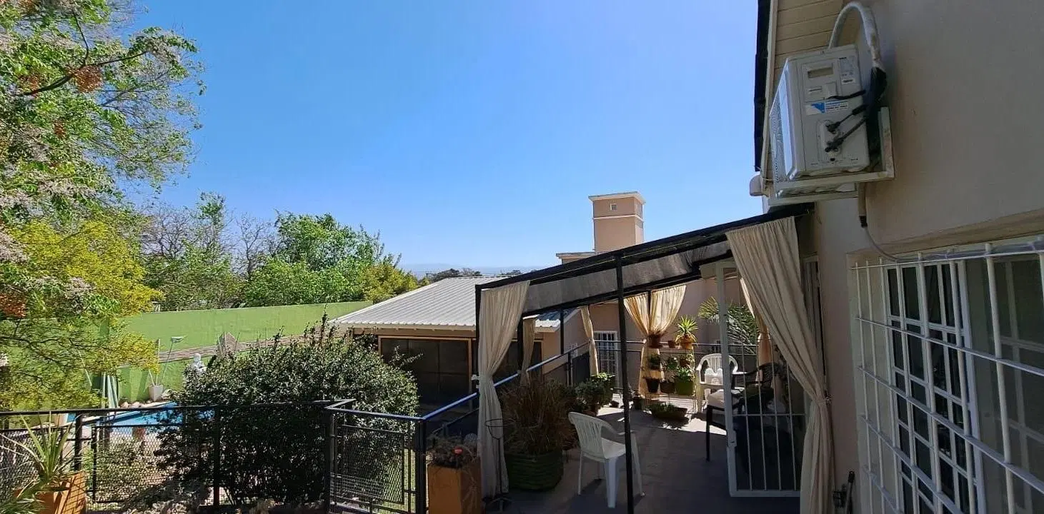 Casa en venta en Villa Carlos Paz Cordoba pileta Barrio Costa Azul 5