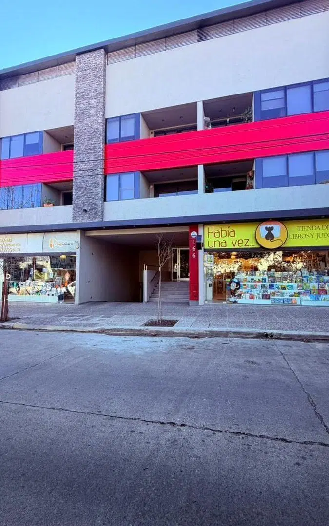 Venta Departamento 1 Dormitorio con cochera en Villa Carlos Paz 1