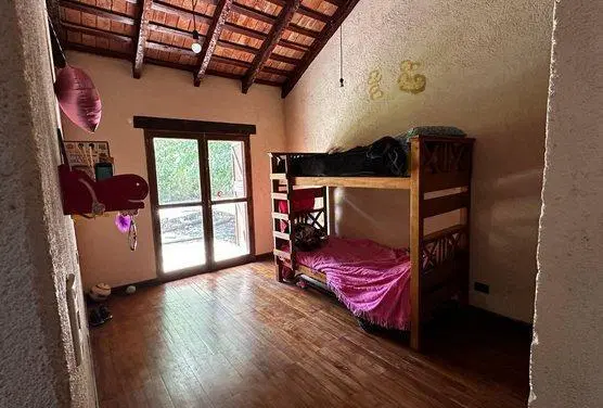 CASA VENTA  4 DORMITORIOS CON PILETA MENDIOLAZA CBA 3
