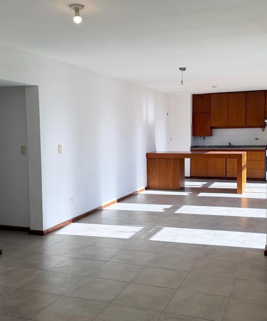 Foto de Departamento en venta en villa carlos paz centro 3 dormitorios pileta, imagen 5
