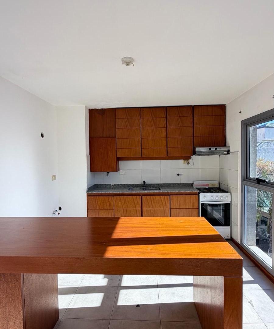 Foto de Departamento en venta en villa carlos paz centro 3 dormitorios pileta, imagen 2