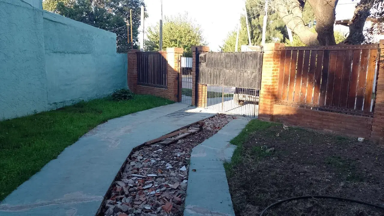 Casa en venta Pilar 4