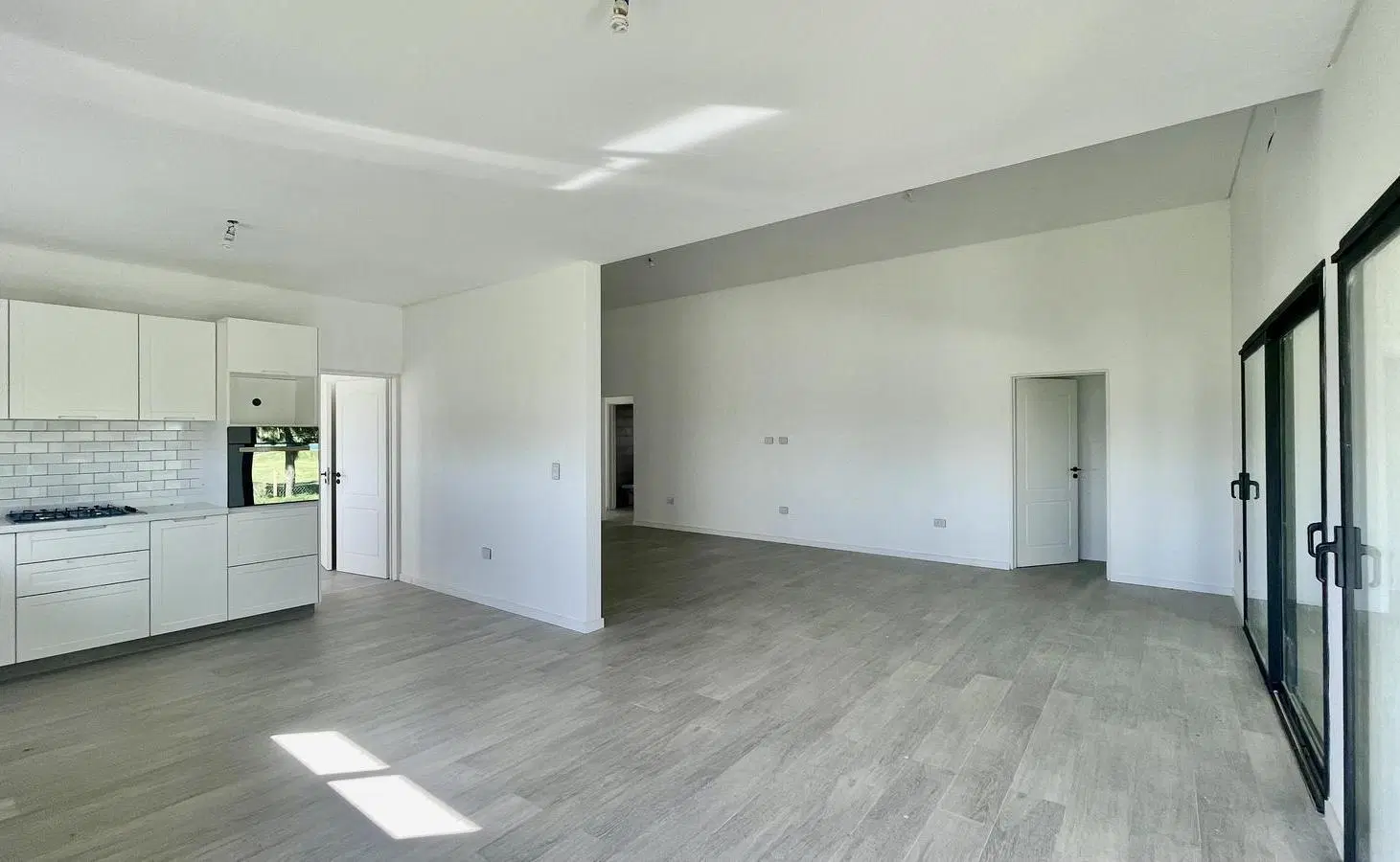 Casa en Venta en El Naudir - 6 ambientes - Piscina 8