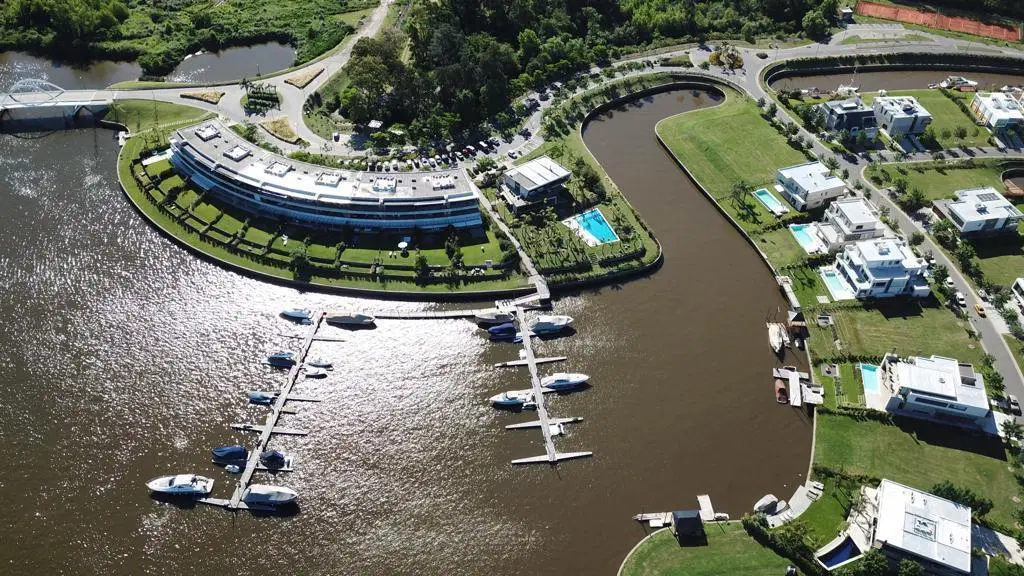 Terreno en Yacht Nordelta al rio - 900 m2 - Noreste 3