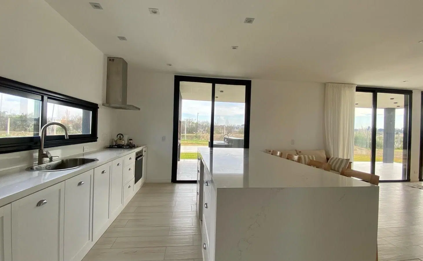 Casa en Alquiler Amoblada y Equipada - Riberas, Puertos del Lago 2