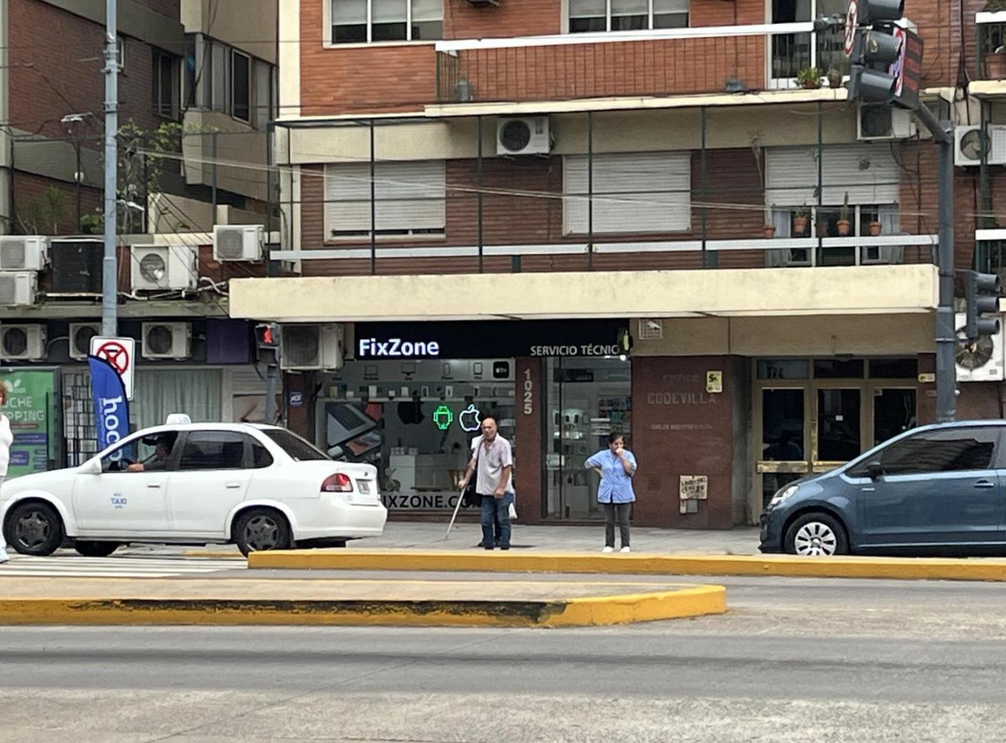 Foto de Local comercial sobre Maipu, imagen 1