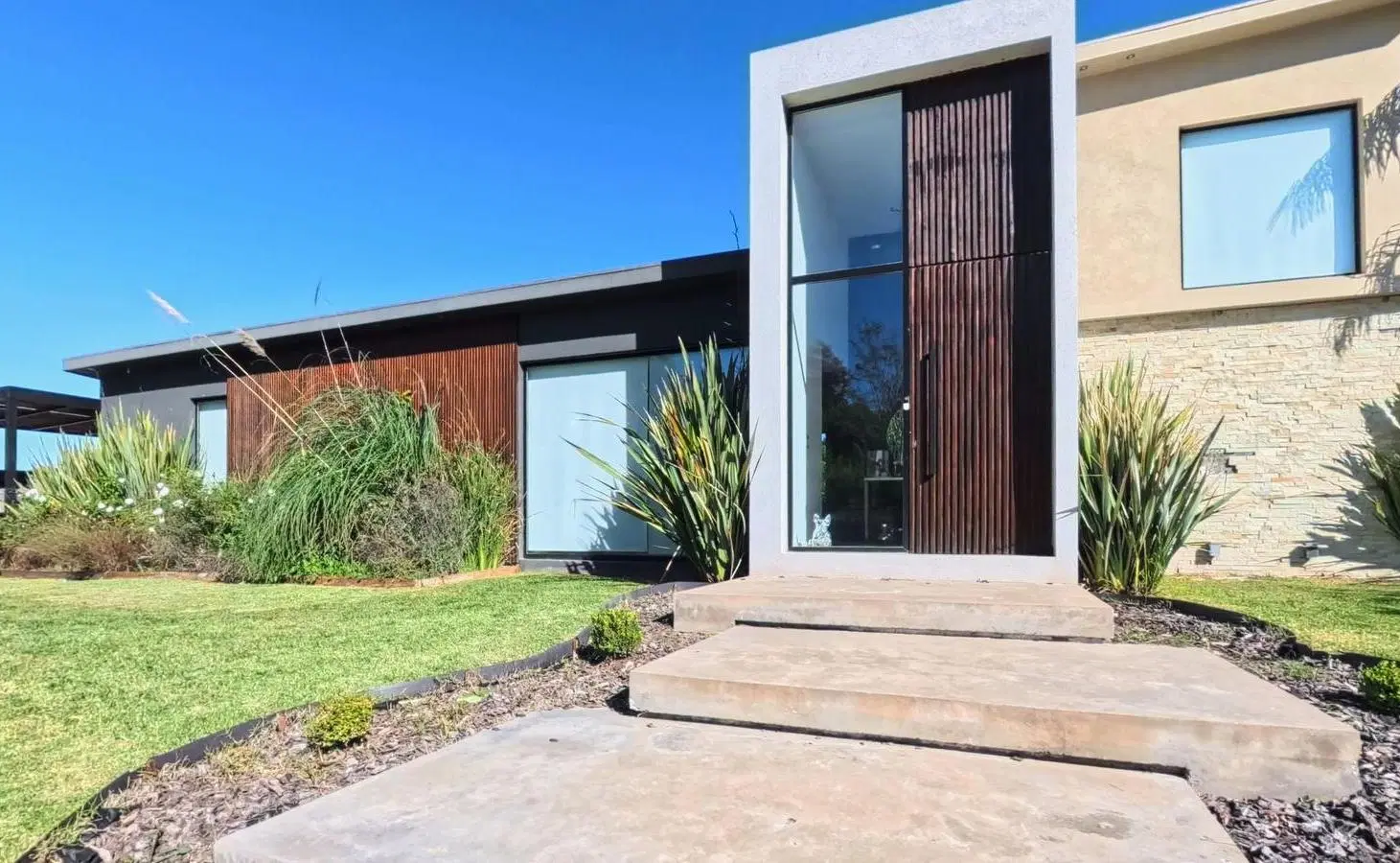 Casa en Venta con gran parque y pileta - Barrio San Matias, Escobar 8