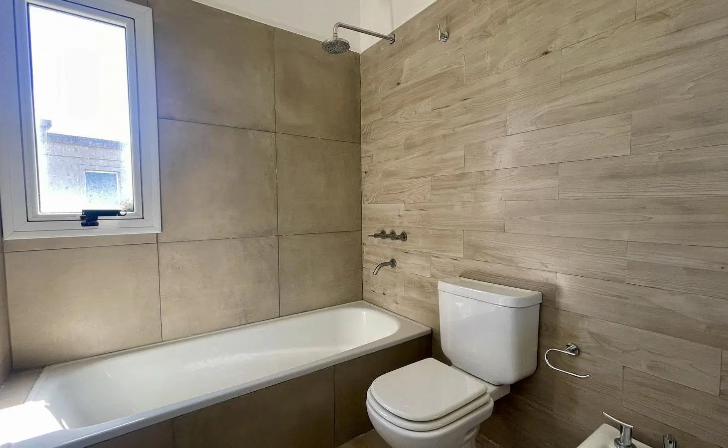 Casa en Canton a la Laguna en Venta - Con Piscina 4