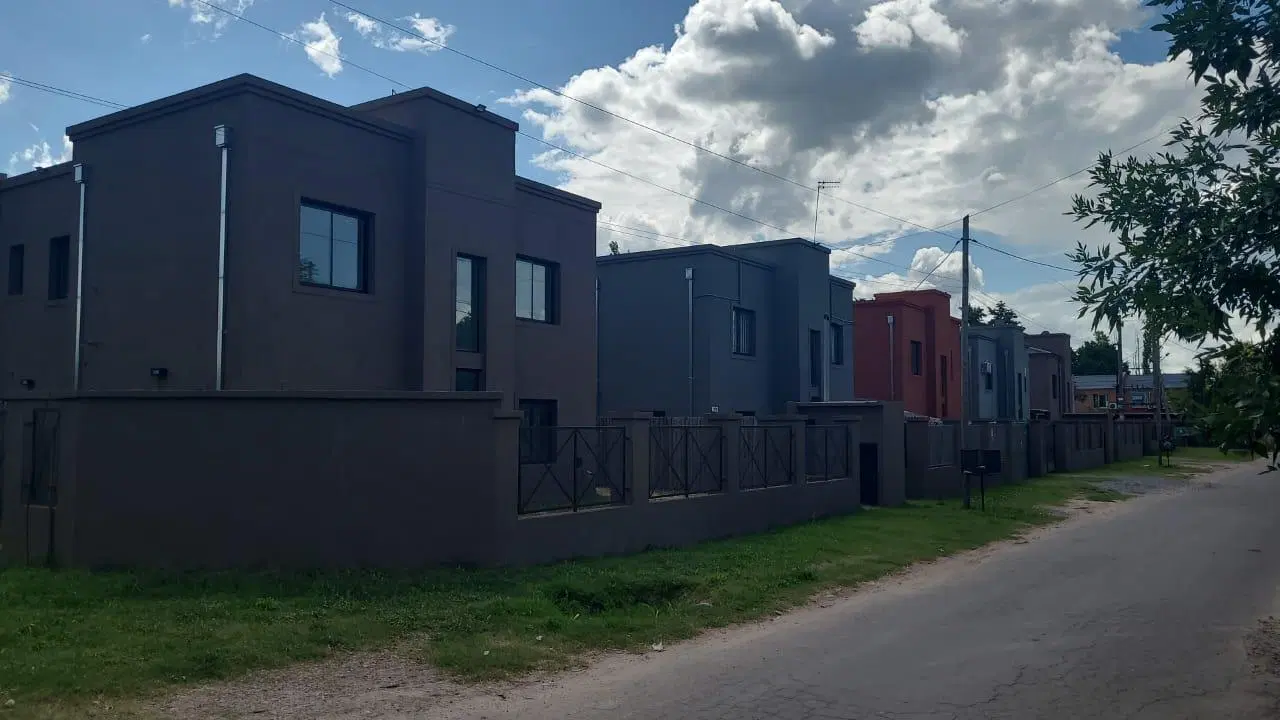 Casa en Venta Pilar Tipo Dúplex 3 ambientes 3