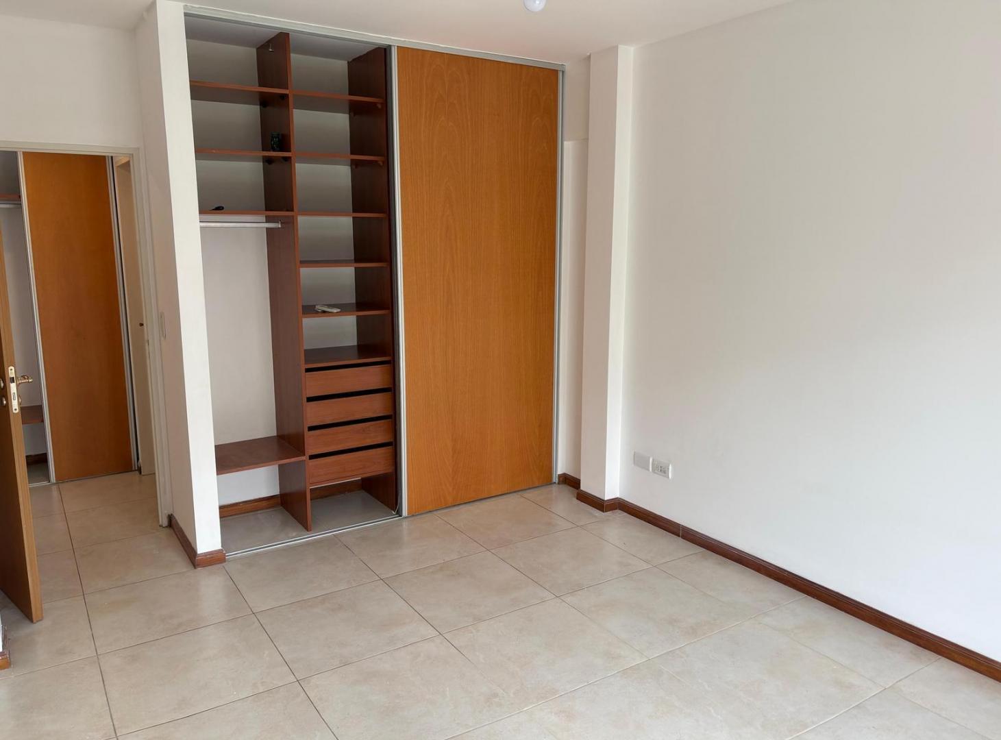 Departamento en venta 2 ambientes con jardin