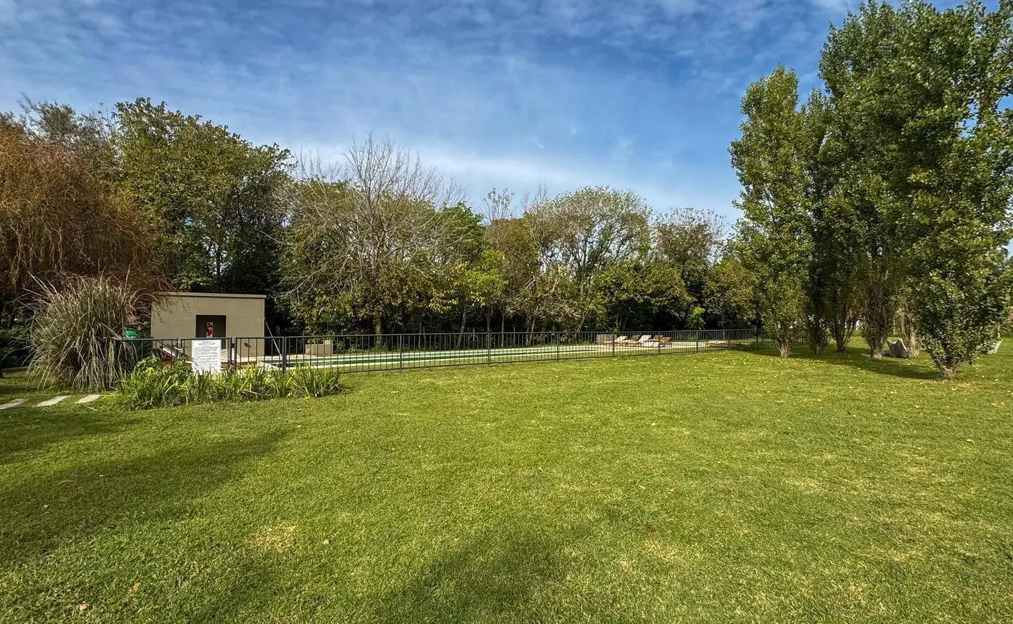 Casa en venta tipo dúplex 3 ambientes con jardín 4