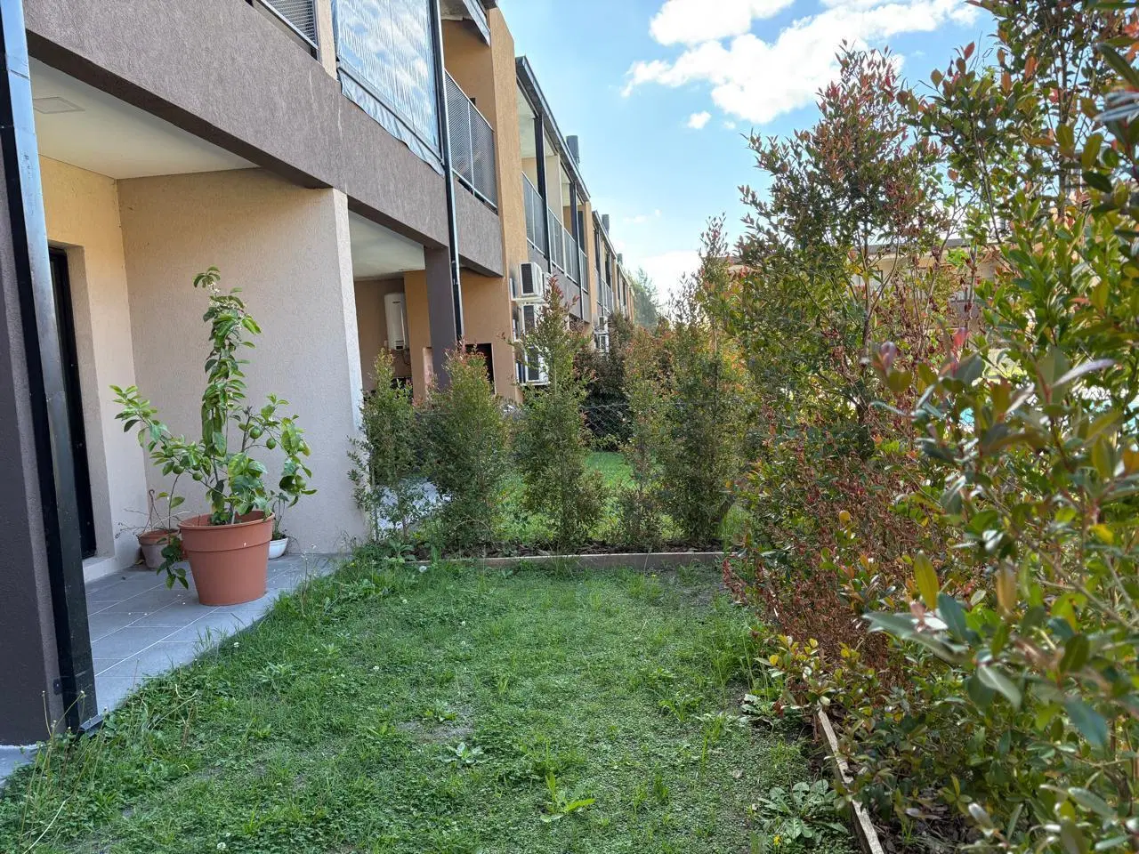Departamento en venta 3 ambientes con jardin - Cañada village III 3