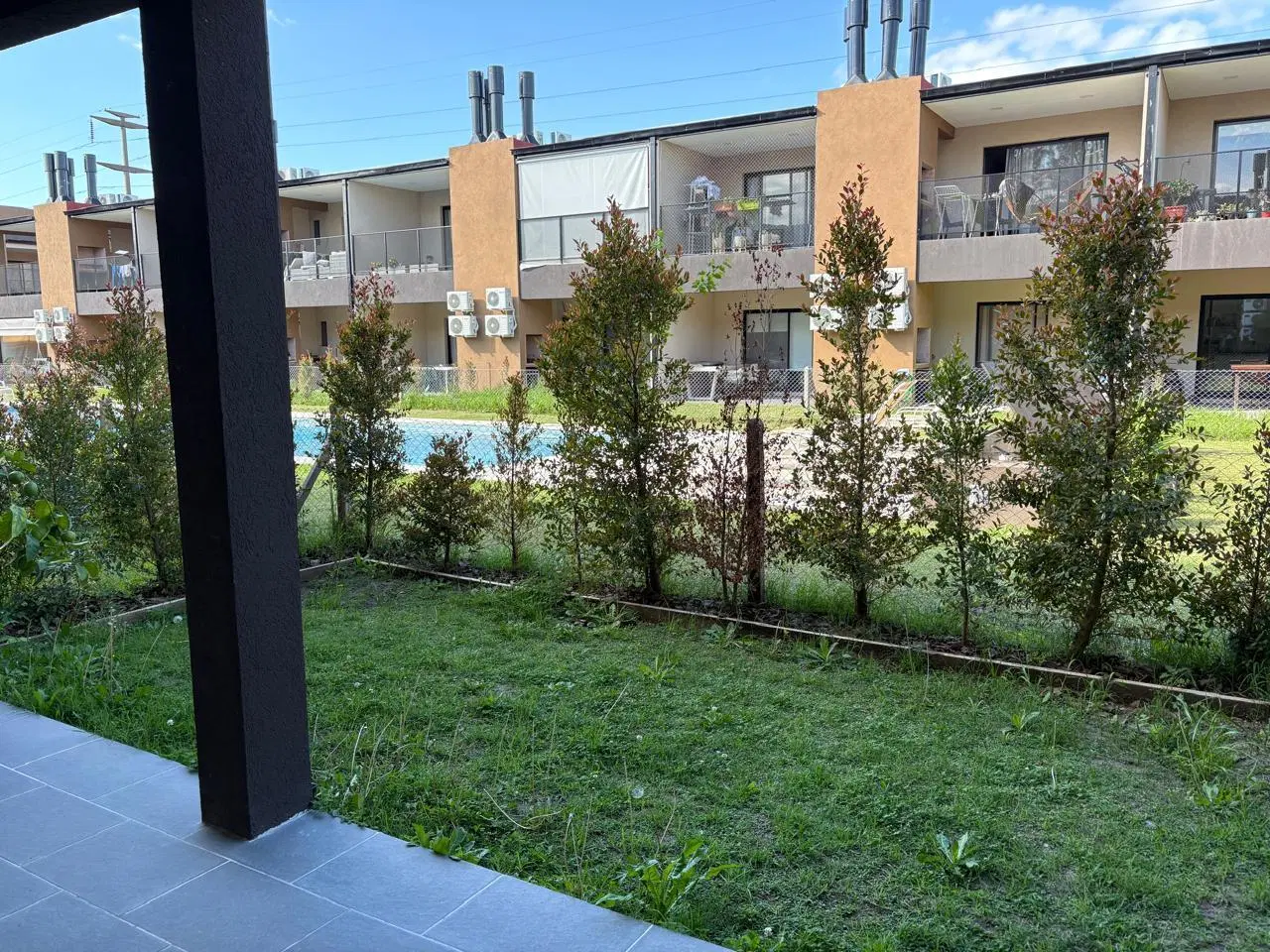 Departamento en venta 3 ambientes con jardin - Cañada village III 5