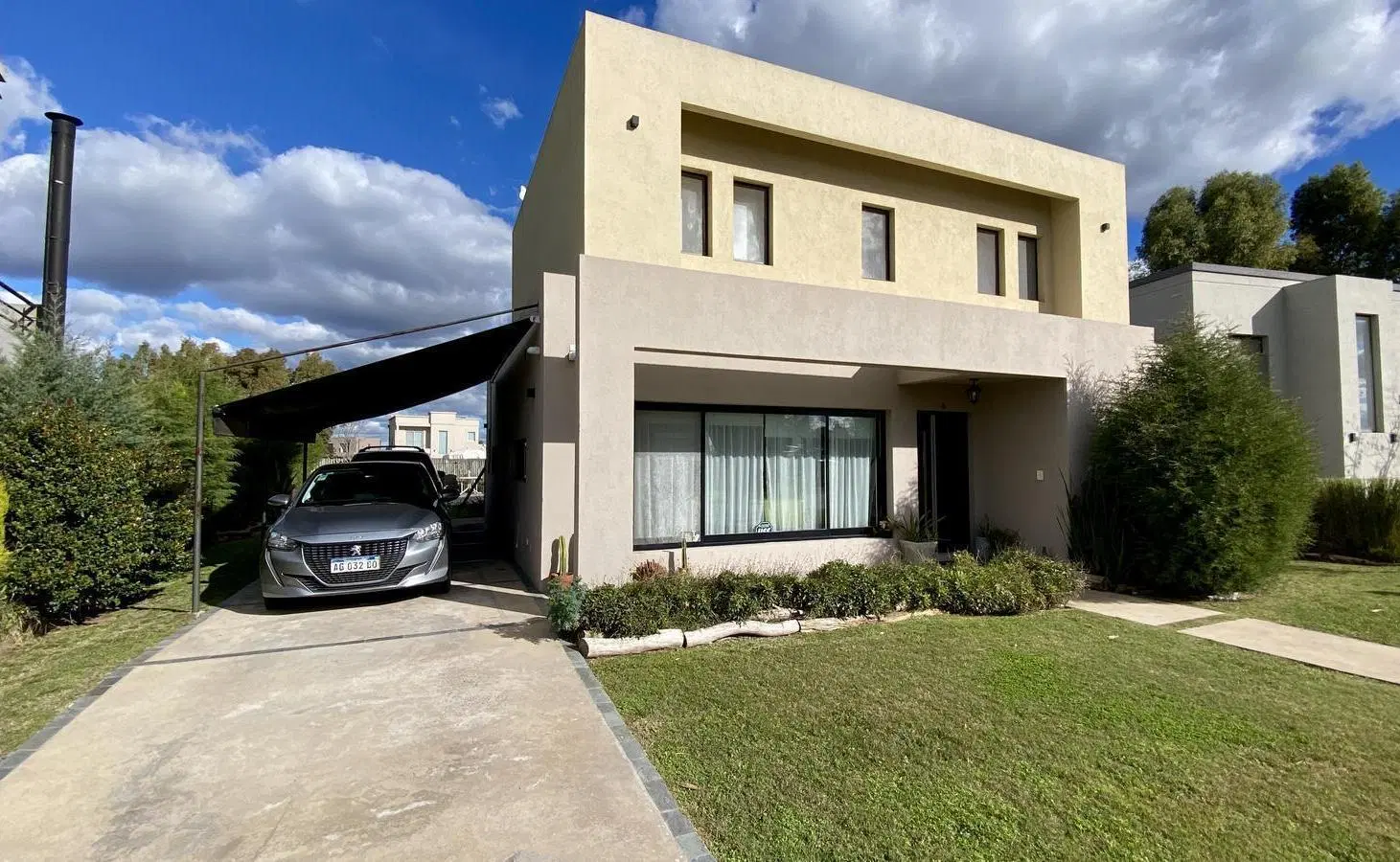 Casa en Venta en Barrio Santa Emilia - Pilar del Este - Con Piscina 3