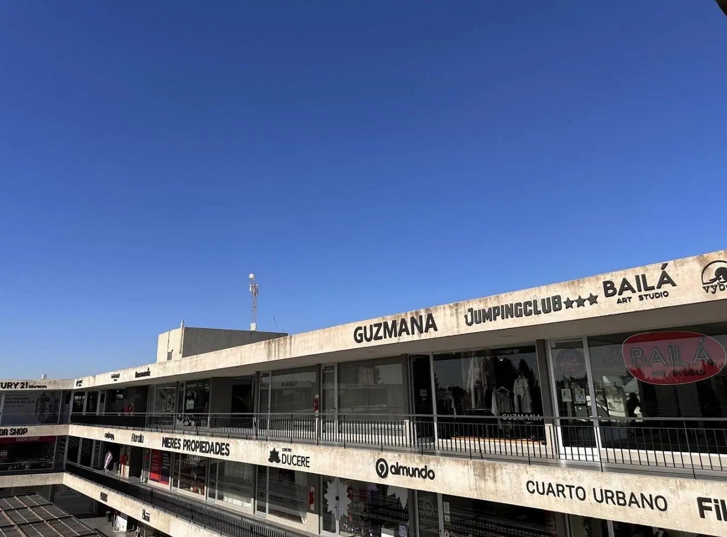 Local en VEN Street Center - VILLANUEVA 2