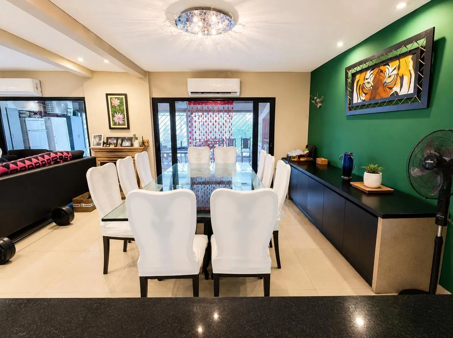Casa con jardín y cochera doble en Agronomía 2