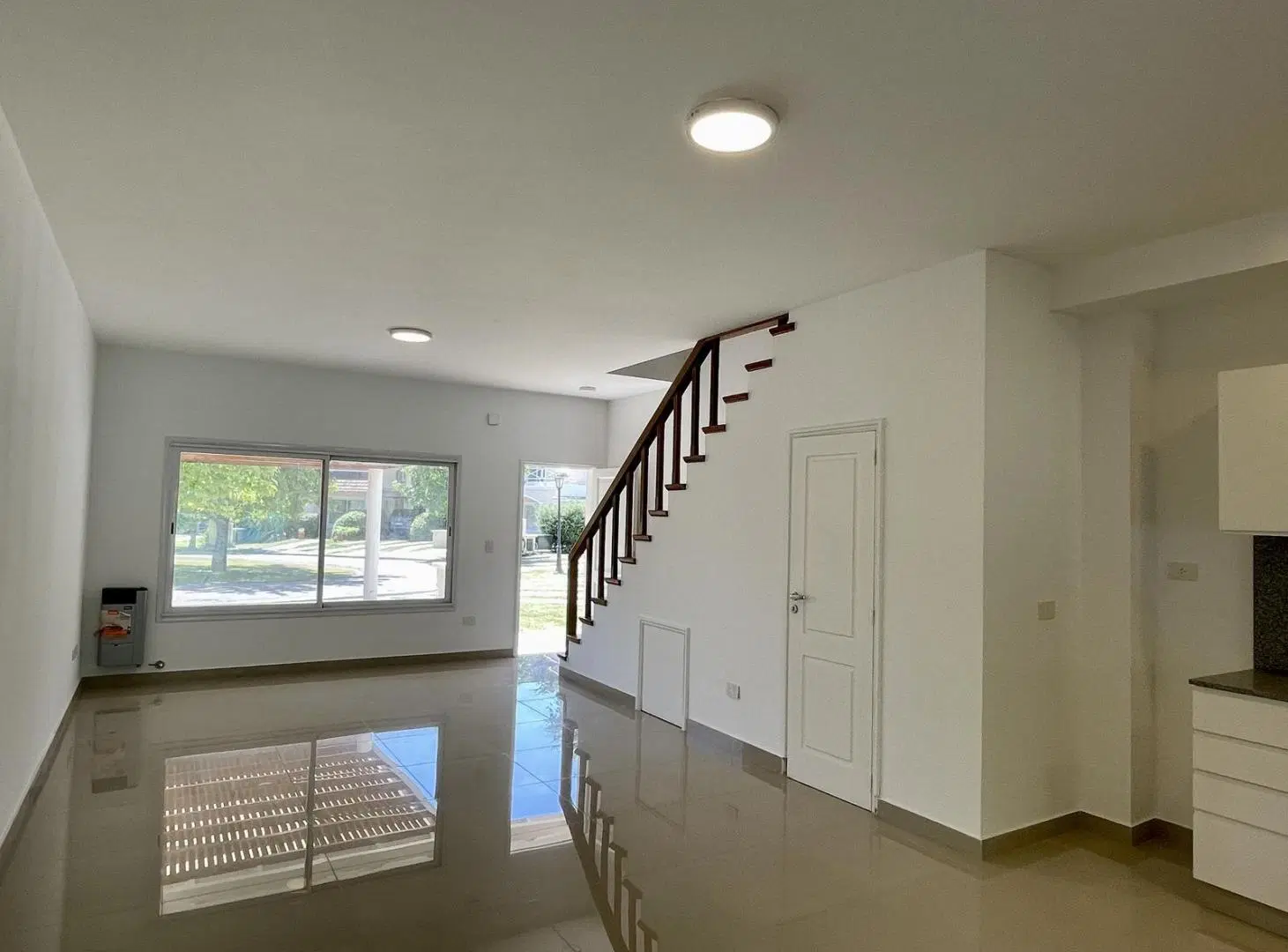 Casa 4 AMB en Las Margaritas Village - Pilar 1