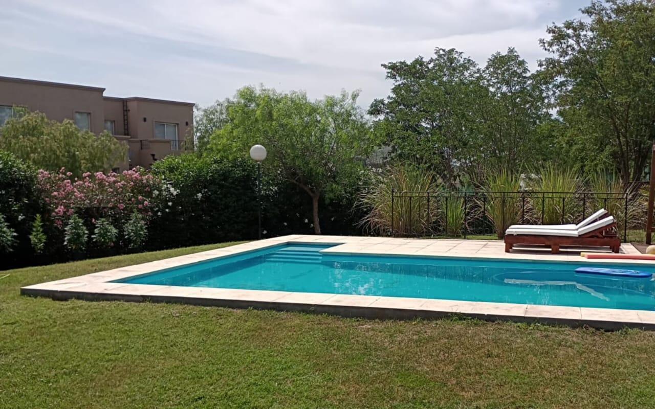 Foto de Casa en venta en Barrio San Matias - Piscina - 6 ambientes, imagen 5