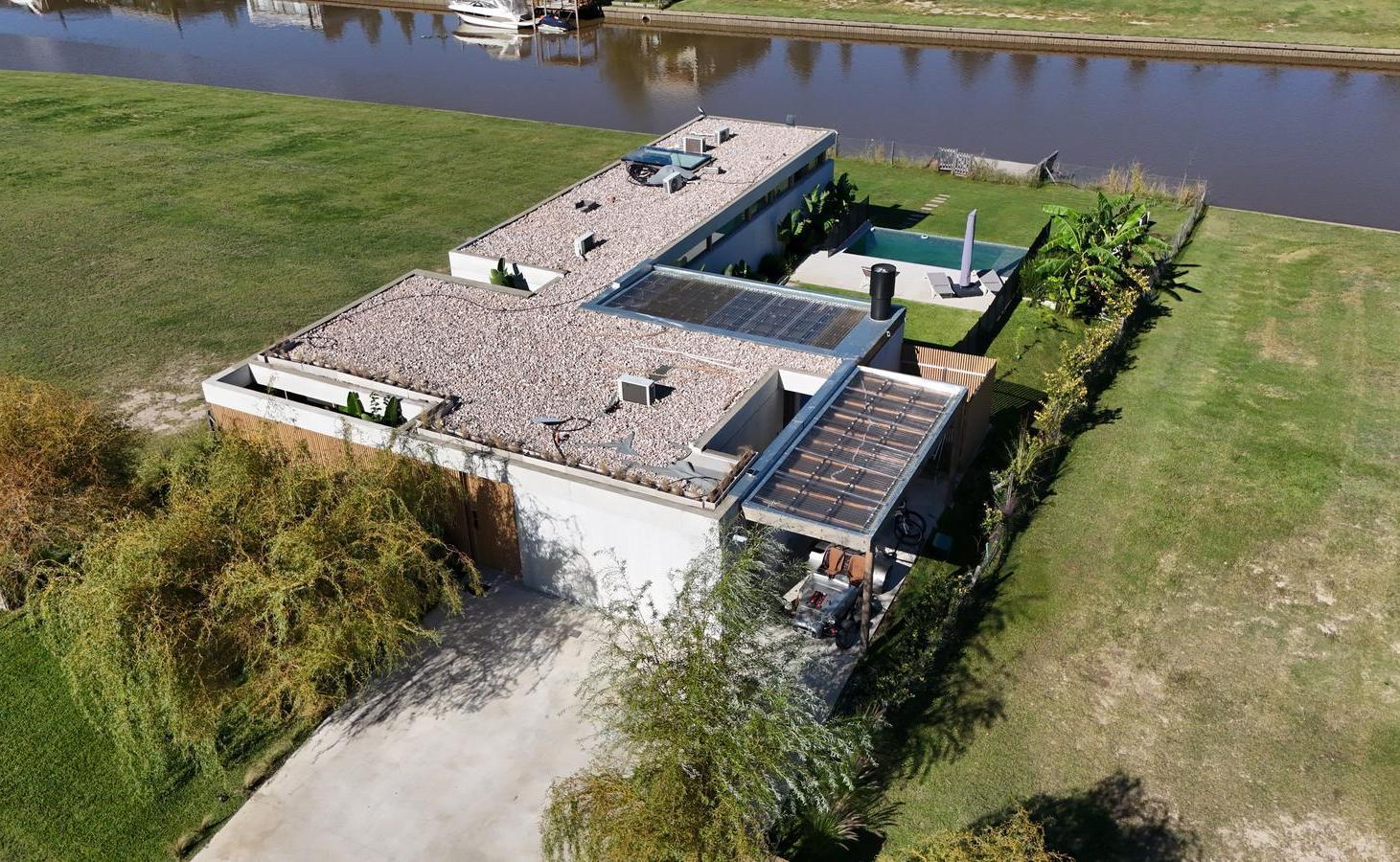 Foto de Casa al río con amarra propia en El Naudir – salida navegable y diseño, imagen 4