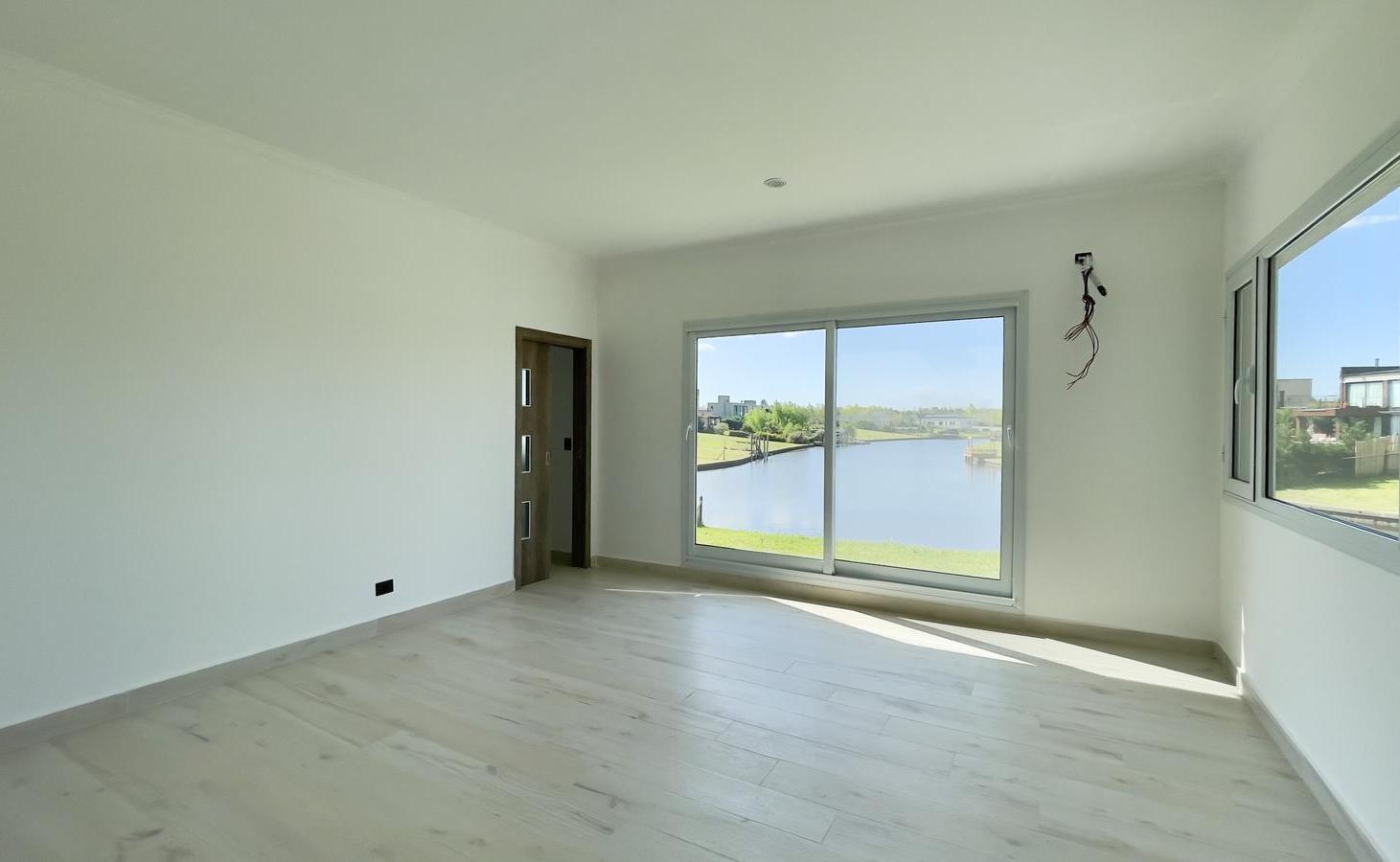 Foto de Casa en El Cazal al rio en venta - Barrio Nautico, imagen 4