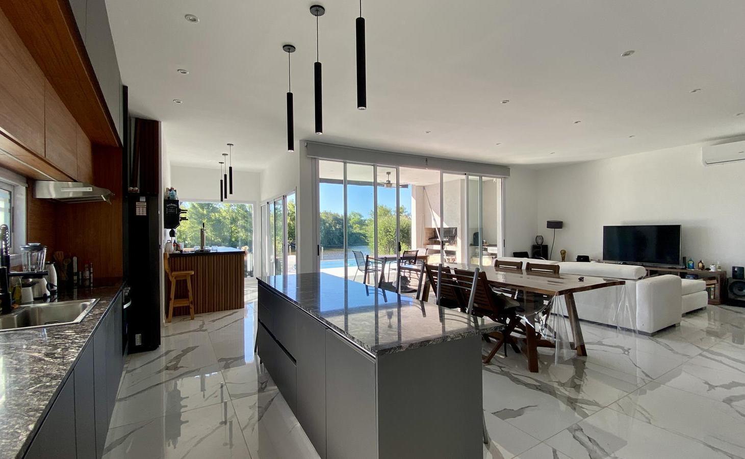 Foto de Casa en El Cazal | Al Rio | A Estrenar | Con Piscina, imagen 3