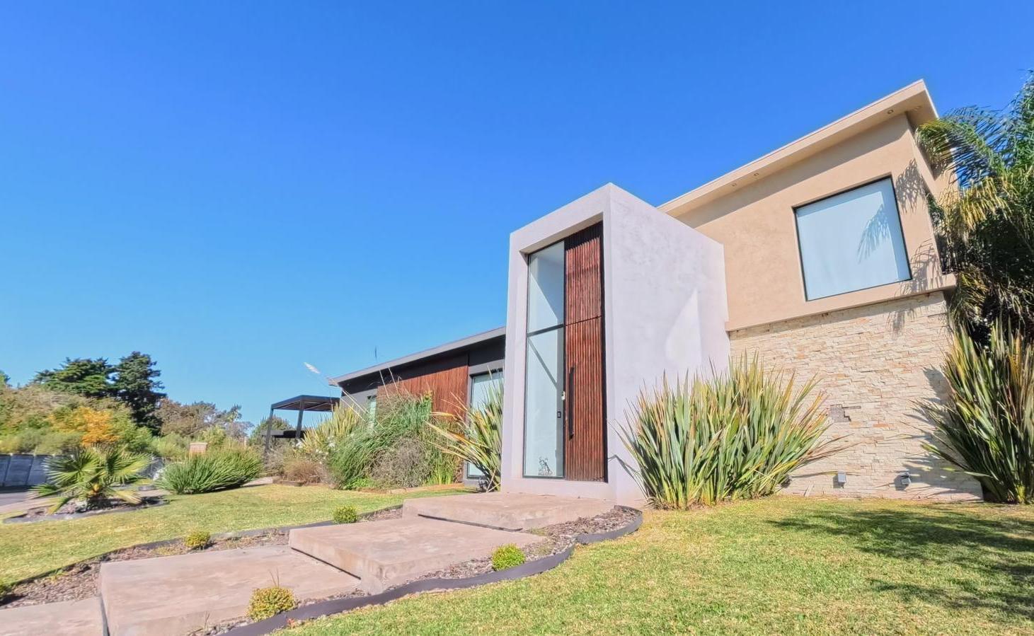 Foto de Casa en Venta con gran parque y pileta - Barrio San Matias, Escobar, imagen 5