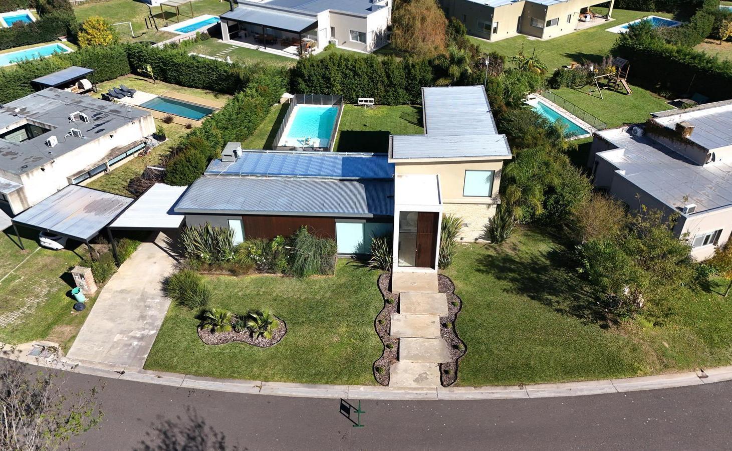 Foto de Casa en Venta con gran parque y pileta - Barrio San Matias, Escobar, imagen 2