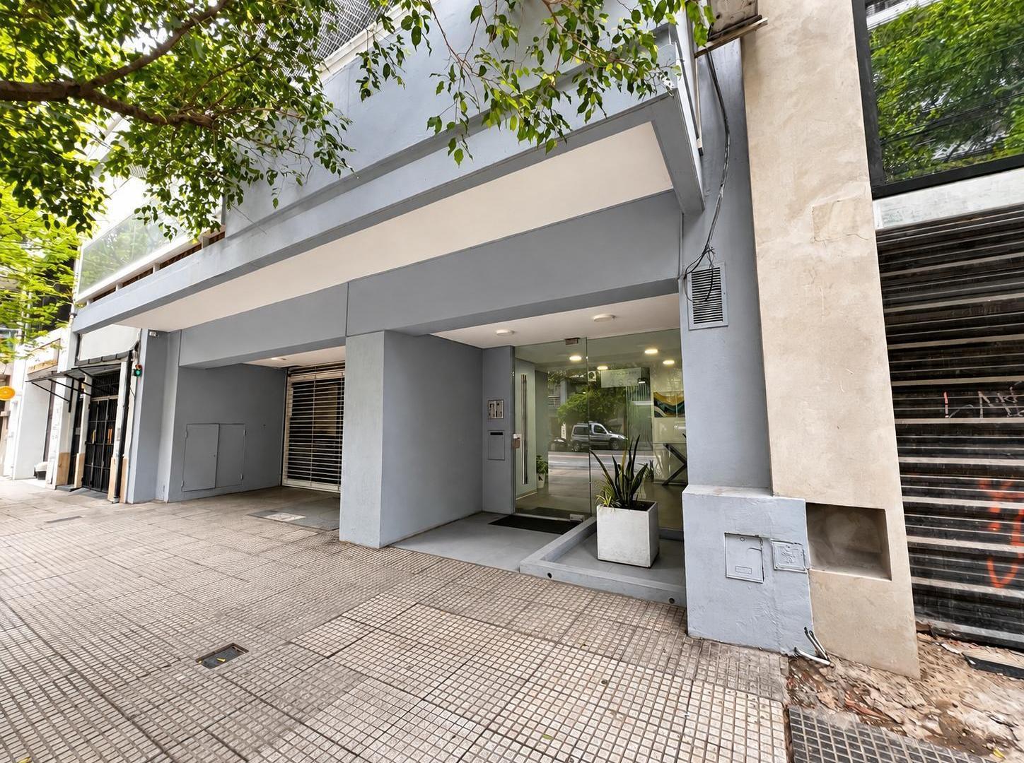 Foto de Semipiso de 4 ambientes con terraza propia, dos cocheras y baulera en, imagen 1